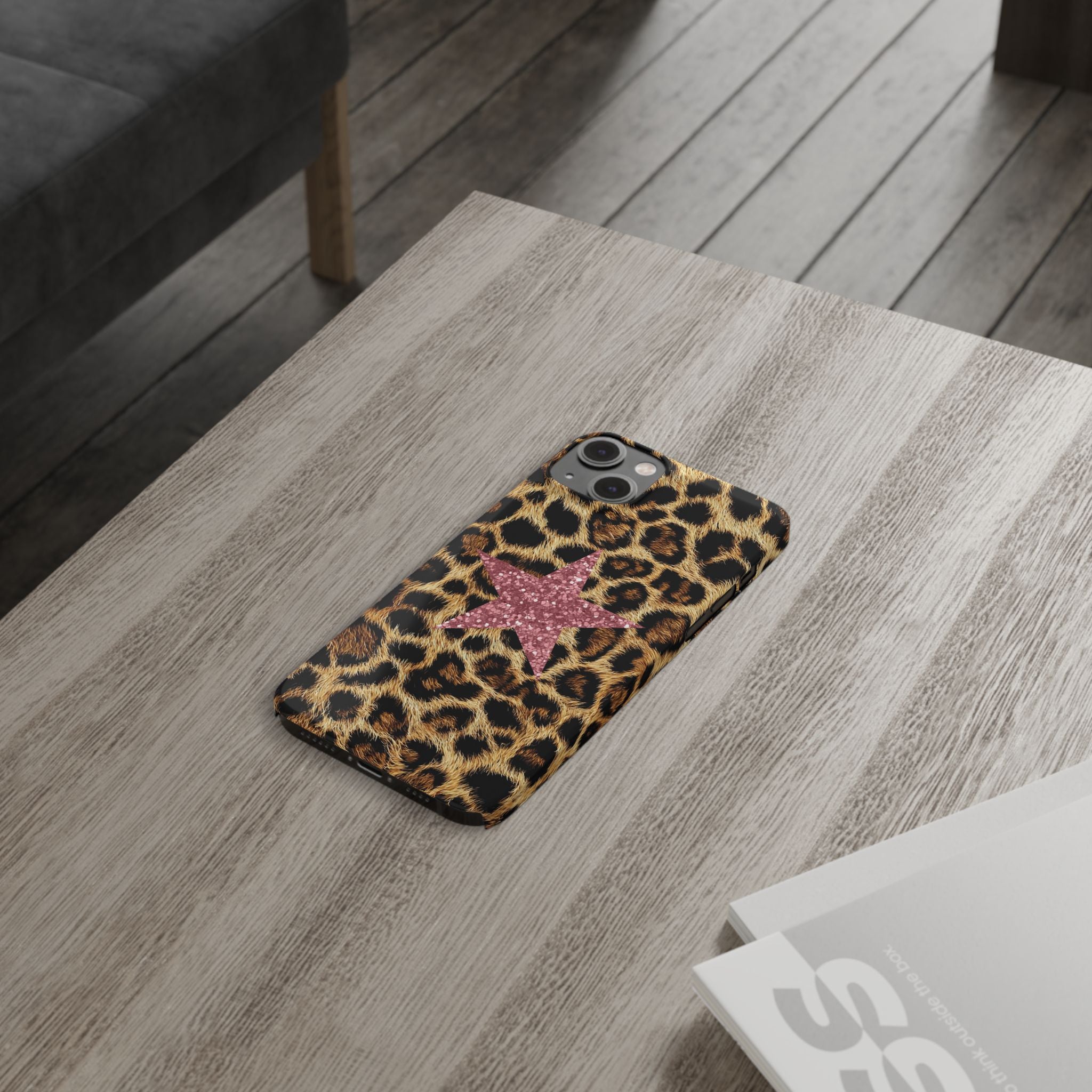 Leopard Print Slim Phone Case with Pink Glitter Star — Chic Animal Print Protective Cover