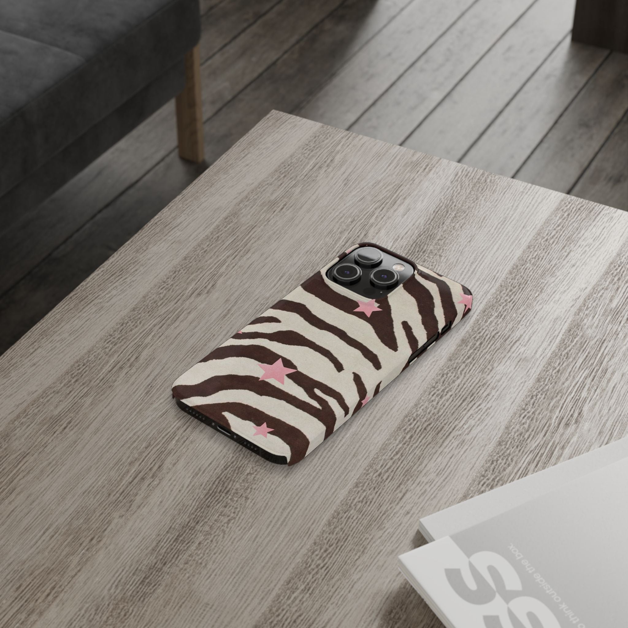 Zebra Stripe Slim Phone Case with Pink Stars – Trendy Animal Print Protector
