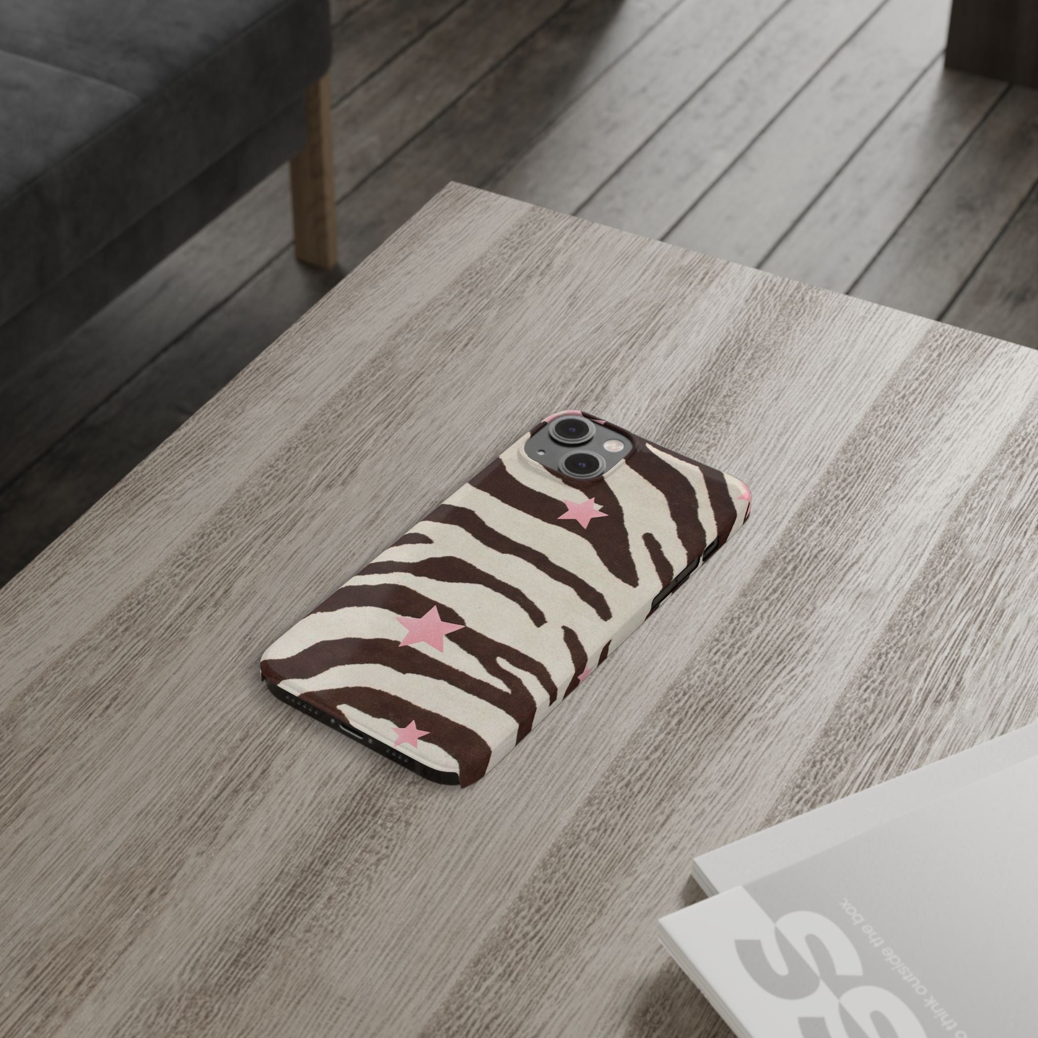 Zebra Stripe Slim Phone Case with Pink Stars – Trendy Animal Print Protector