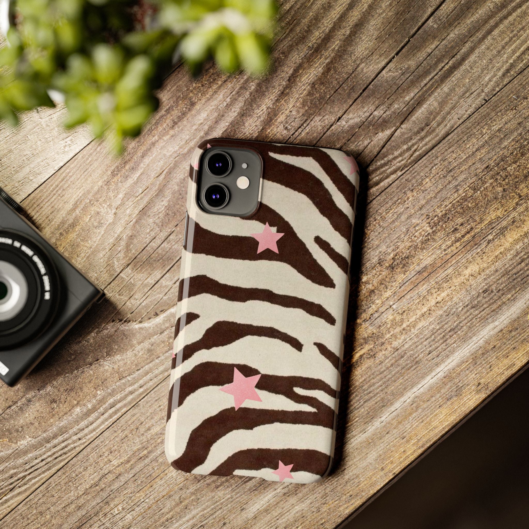 Zebra Stripe Slim Phone Case with Pink Stars – Trendy Animal Print Protector